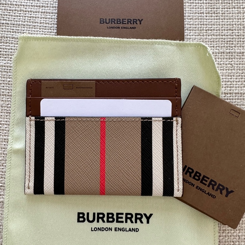 New Burberry Card Case